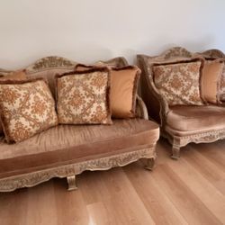 ✨ Elegant Velvet Sofa Set – 2-Seater + 3-Seater – $400 OBO ✨