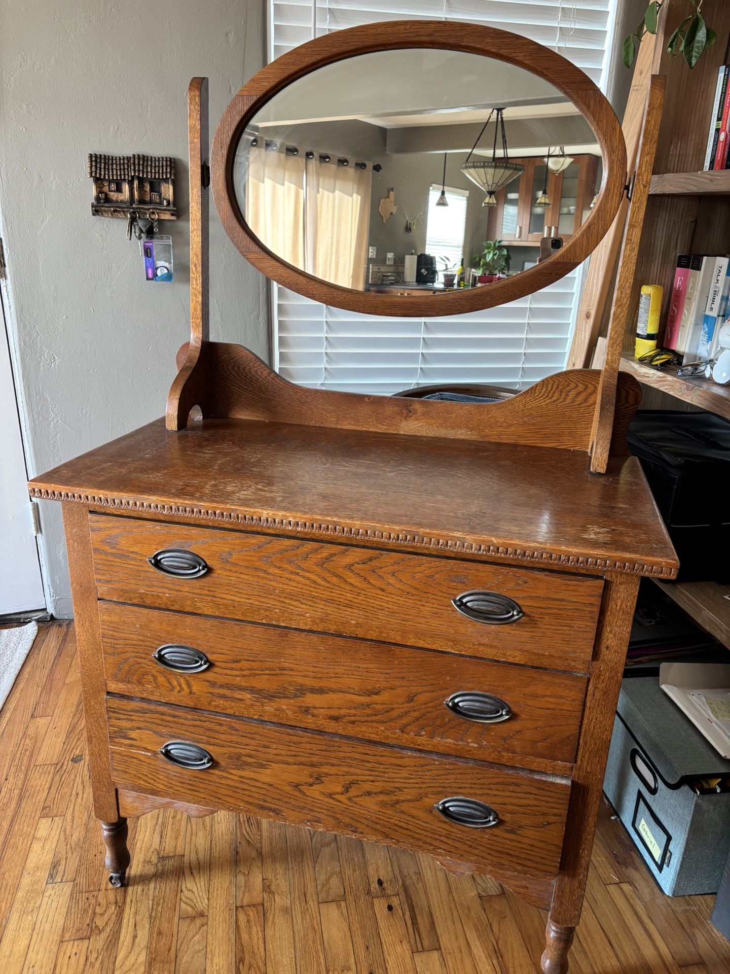 Antique Style Dresser With Vanity Mirror.