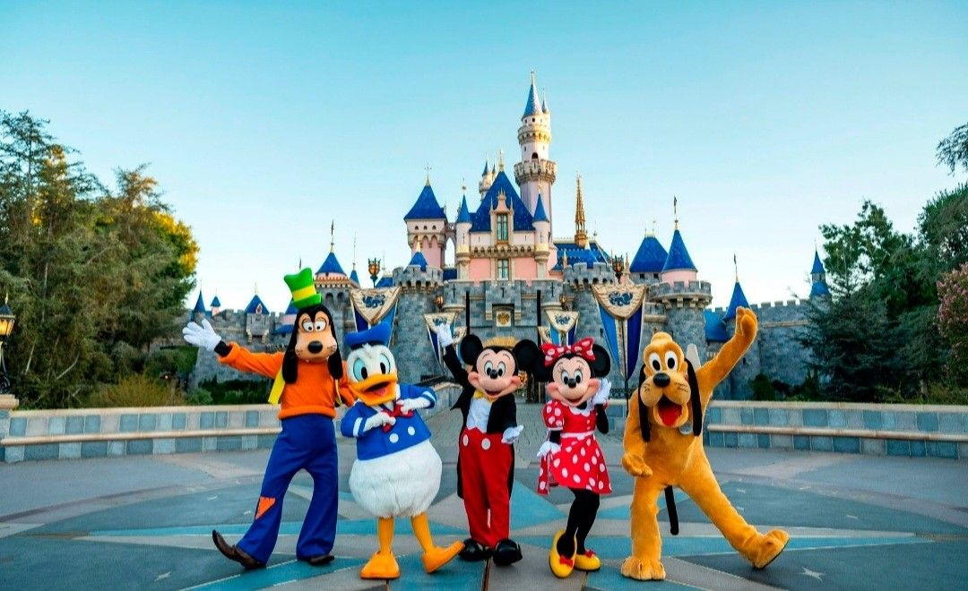 Disneyland Park Hopper 