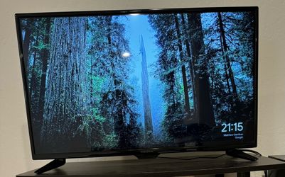 INSIGNIA 32 inch LED TV
