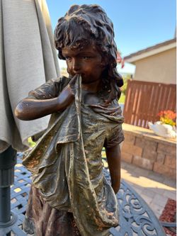Vintage statue not bronze