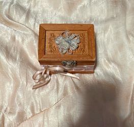 Wooden collectible box
