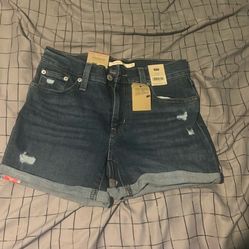 Brand New Levi Shorts 