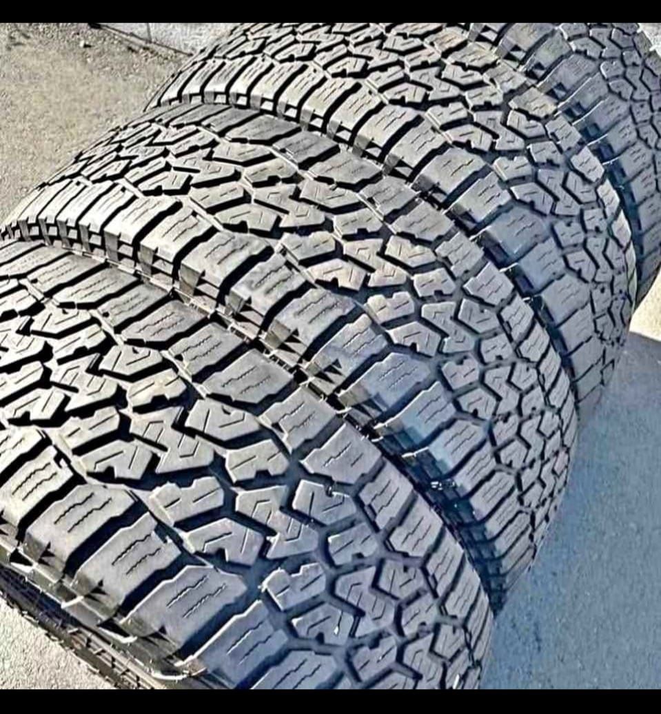 295 70 18 Falken Tires Con 80% De Vida Las 4