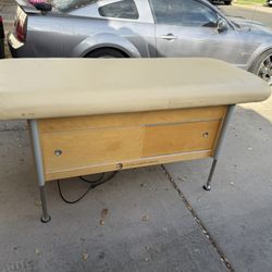 Living Earth Craft Hydraulic Massage Table