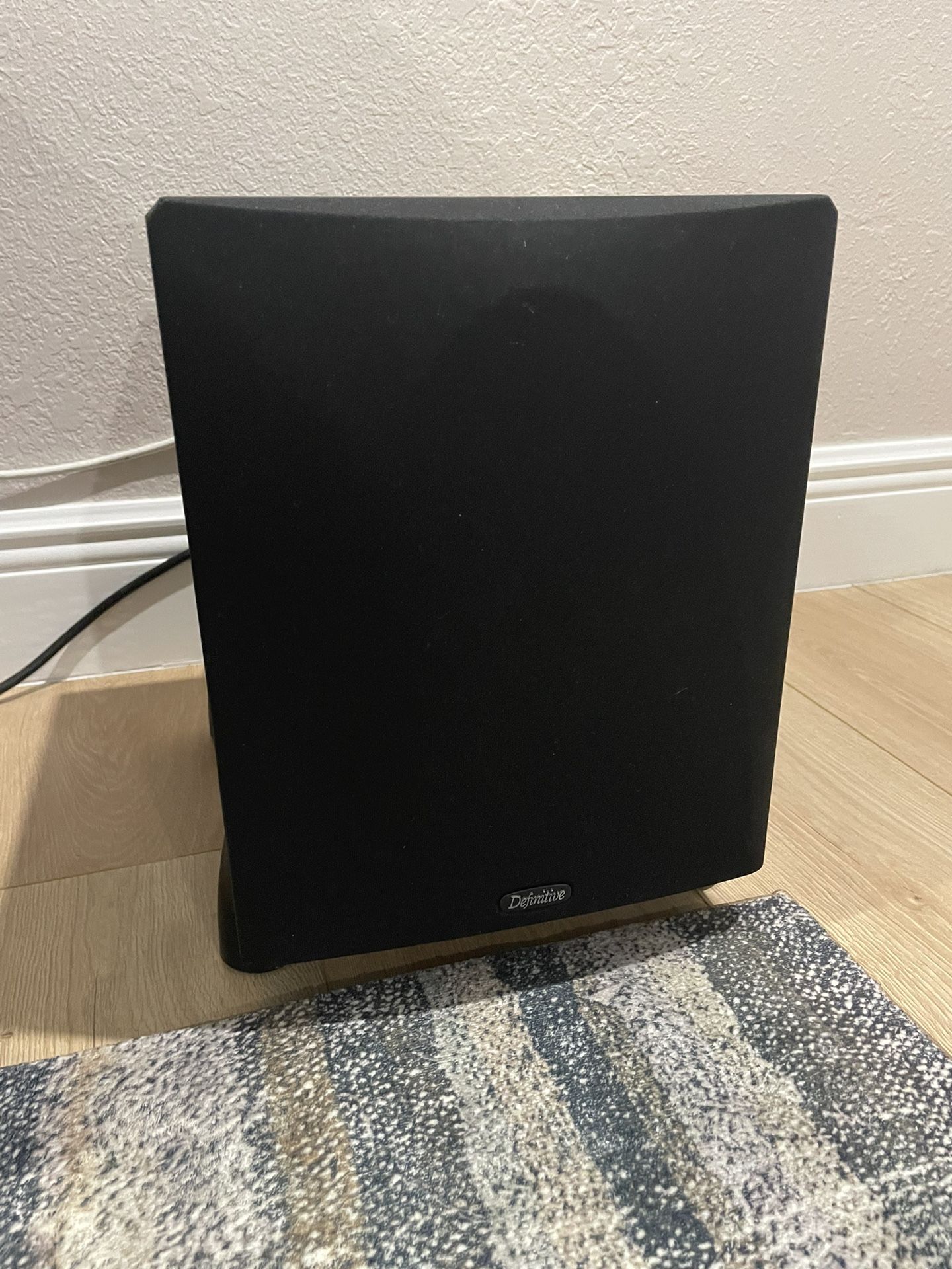 Definitive Technology ProSub 600