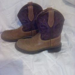 ARIAT BOOTS Women's  size  7B    $50
