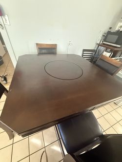 Mesa de comedor, color, café