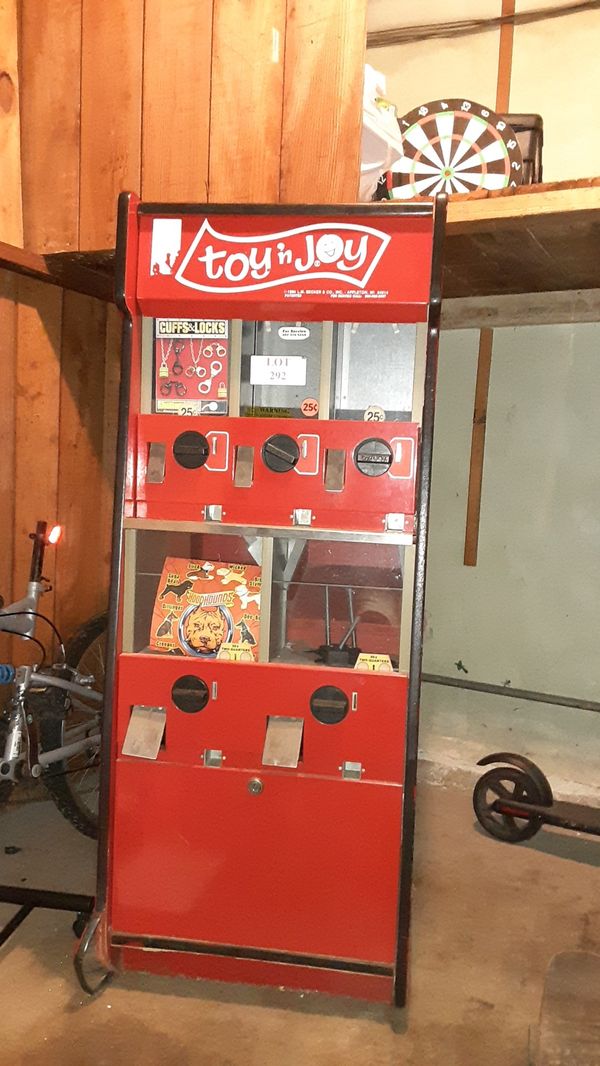 1984 Toy 'n Joy vending machine. for Sale in San Diego, CA OfferUp