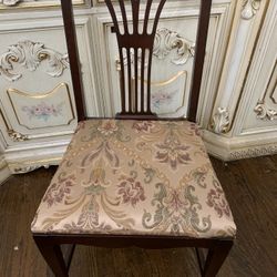 Gorgeous Early American Chair 