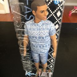 Ken Fashionista Doll 13 Inch (Barbie) 