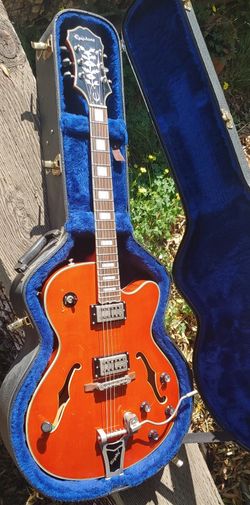 Epiphone Swingster/or Near Mint 2011 Build