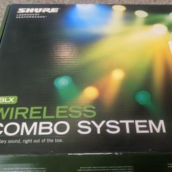 Shure Wireless Microphone Combo 