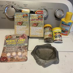 Hermit Crab Items And Fish Food 