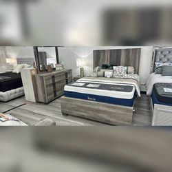 4 Pieces Gray Color King Or Queen Bed Set