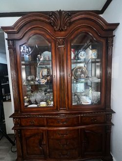 Vintage Wood China Cabinet / Hutch - Excellent Condition