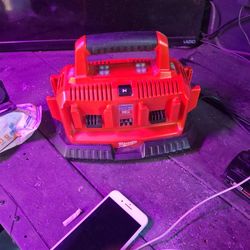 Milwaukee 6 Battery Charger