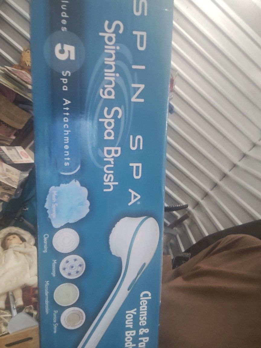 Spinning Spa Brush