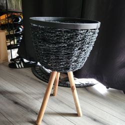 Wicker Plant Stand