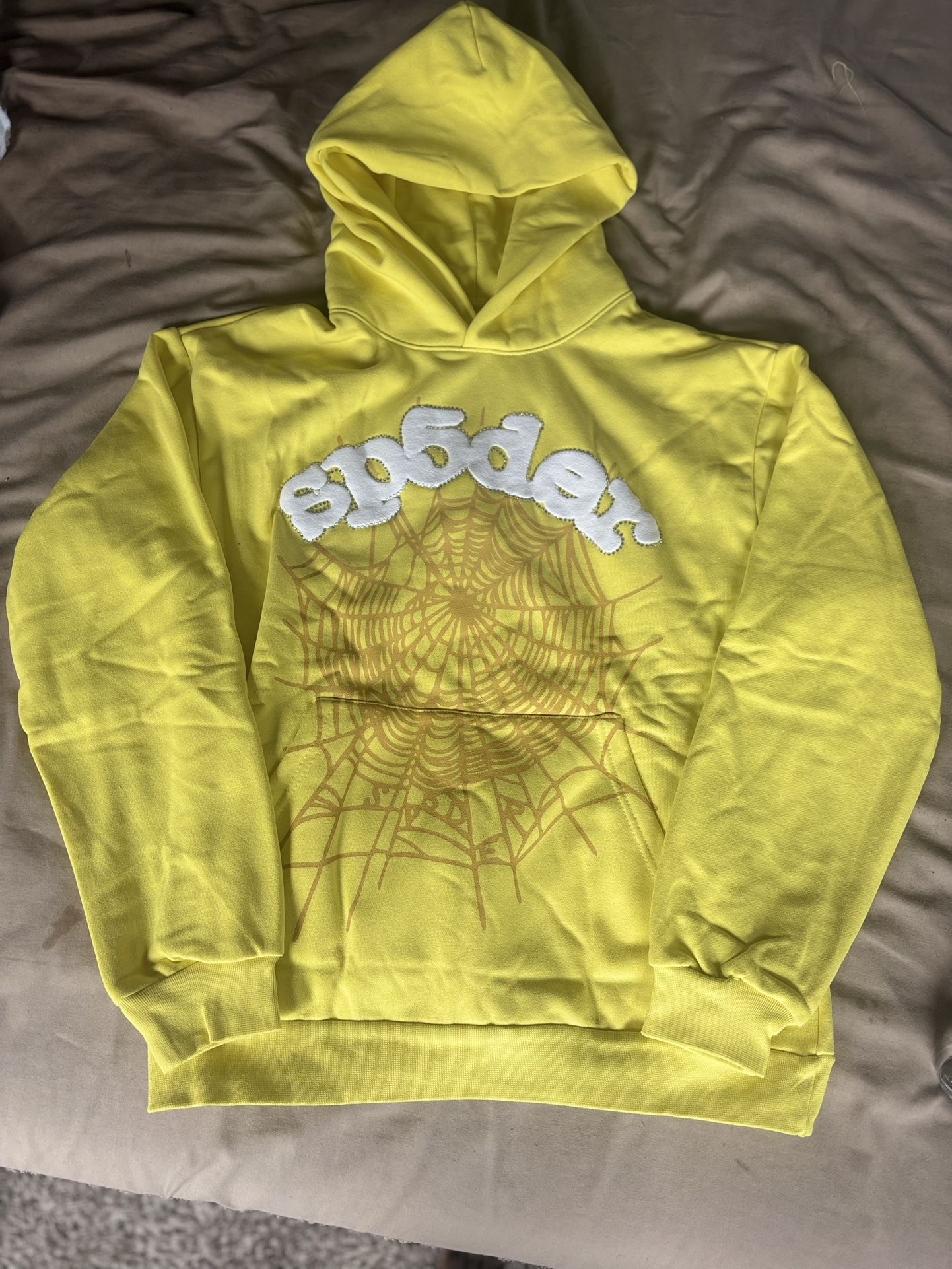 🔥 Yellow Spider Streetwear Hoodie – Must-Have!