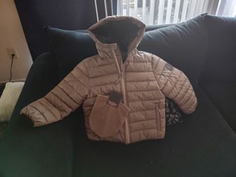 Taupe puffer
