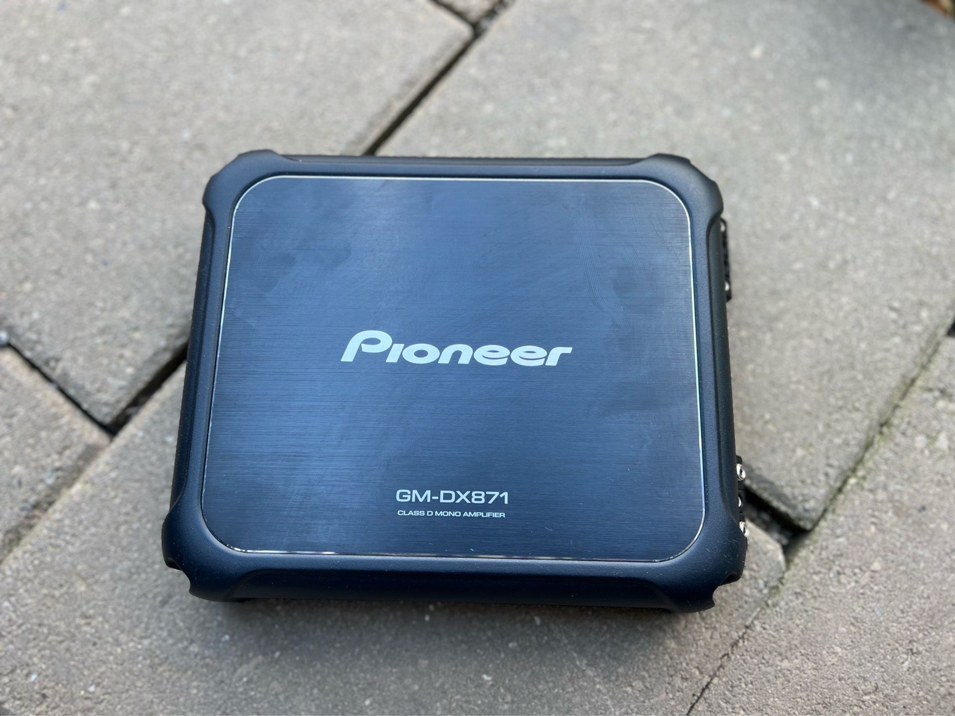 Pioneer amp with remote control