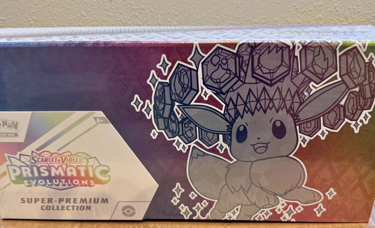 Pokémon Prismatic Evolution Super Premium Collection.