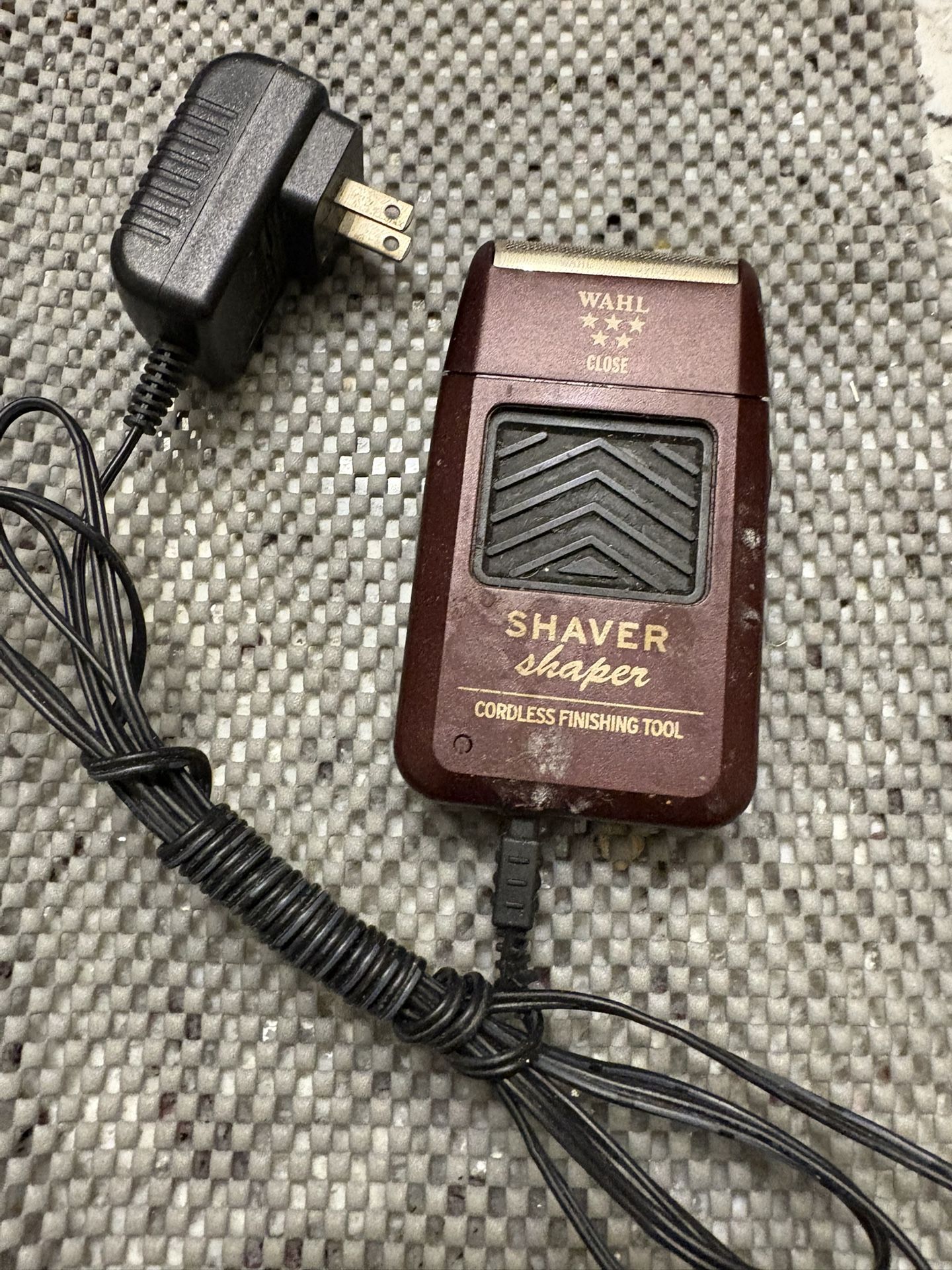 Wahl Electric Shaver