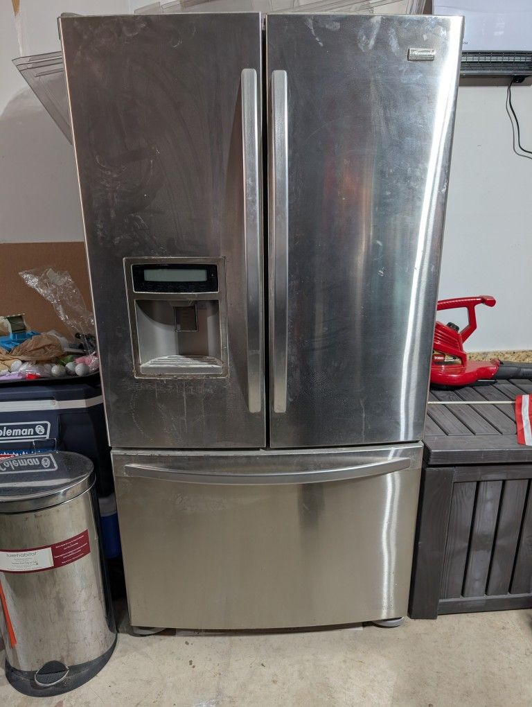 2008 Kenmore Stainless Steel refrigerator