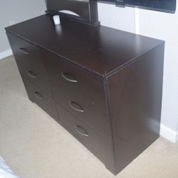 Dresser With Mirror AND 2 Night Stands $200
