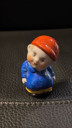 1960 porcelain boy single shaker