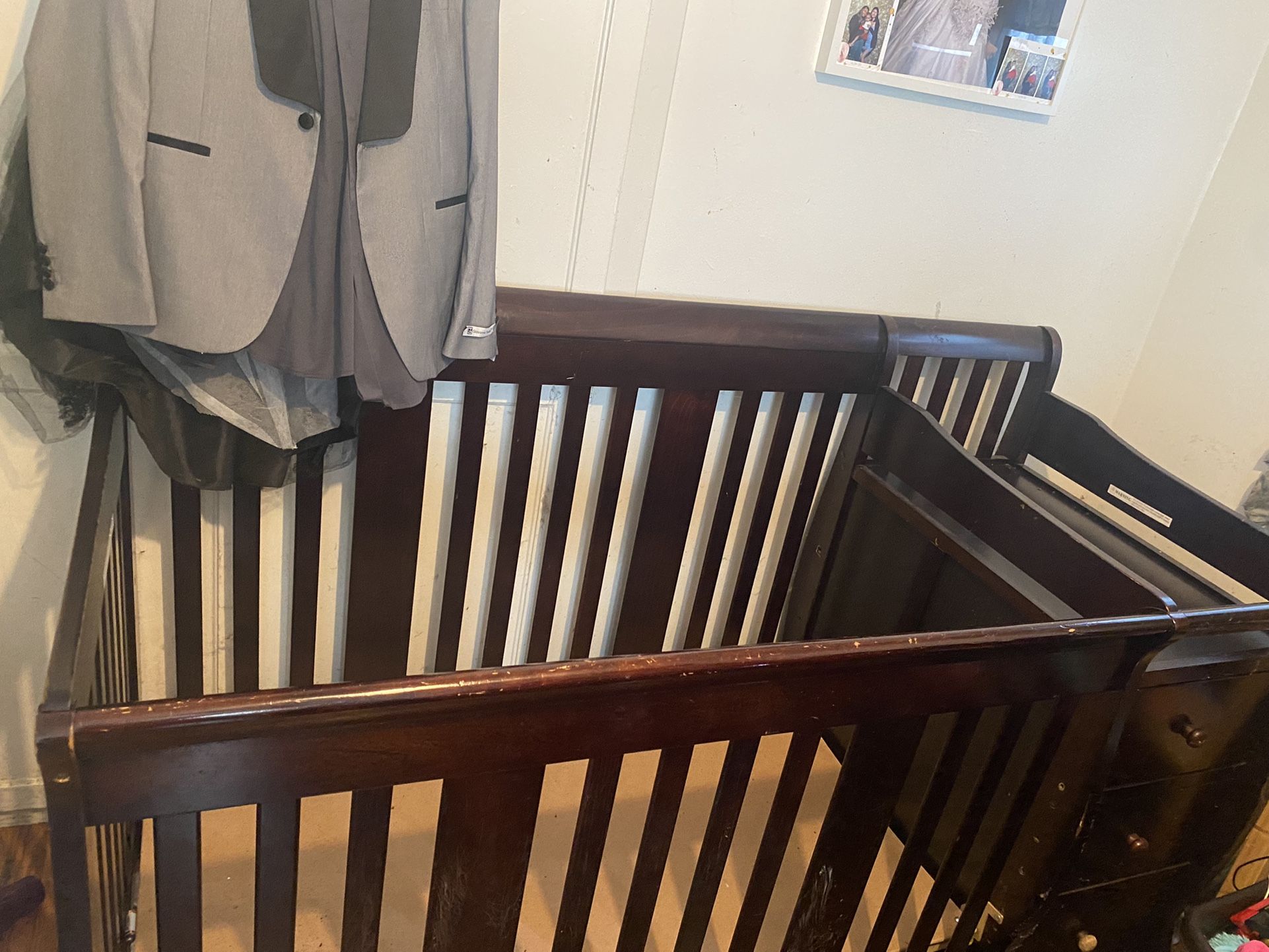 Crib With Changing Table