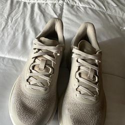 Women’s lululemon runners