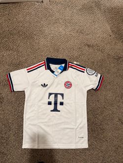 Adidas FC Bayern München Away Jersey