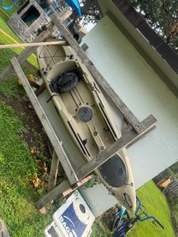 Fishing kayak