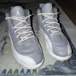 Jordan Retro 12 Stealth White-Cool Grey Kids Size 2Y 151186-015 Boys Girls