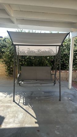 Outside swing