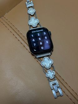 Used Apple Watch Series 8