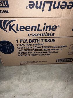 Box of Toilet tissue / 96 rolls and Case of paper cups /500
