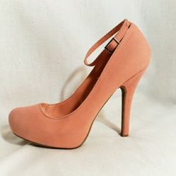 Bamboo OLISA Peach Suede Platform NWOB 8.5