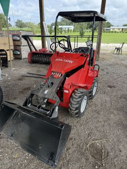 New Sit Down 4x4 Mini Skid Steer Wheeled Machine