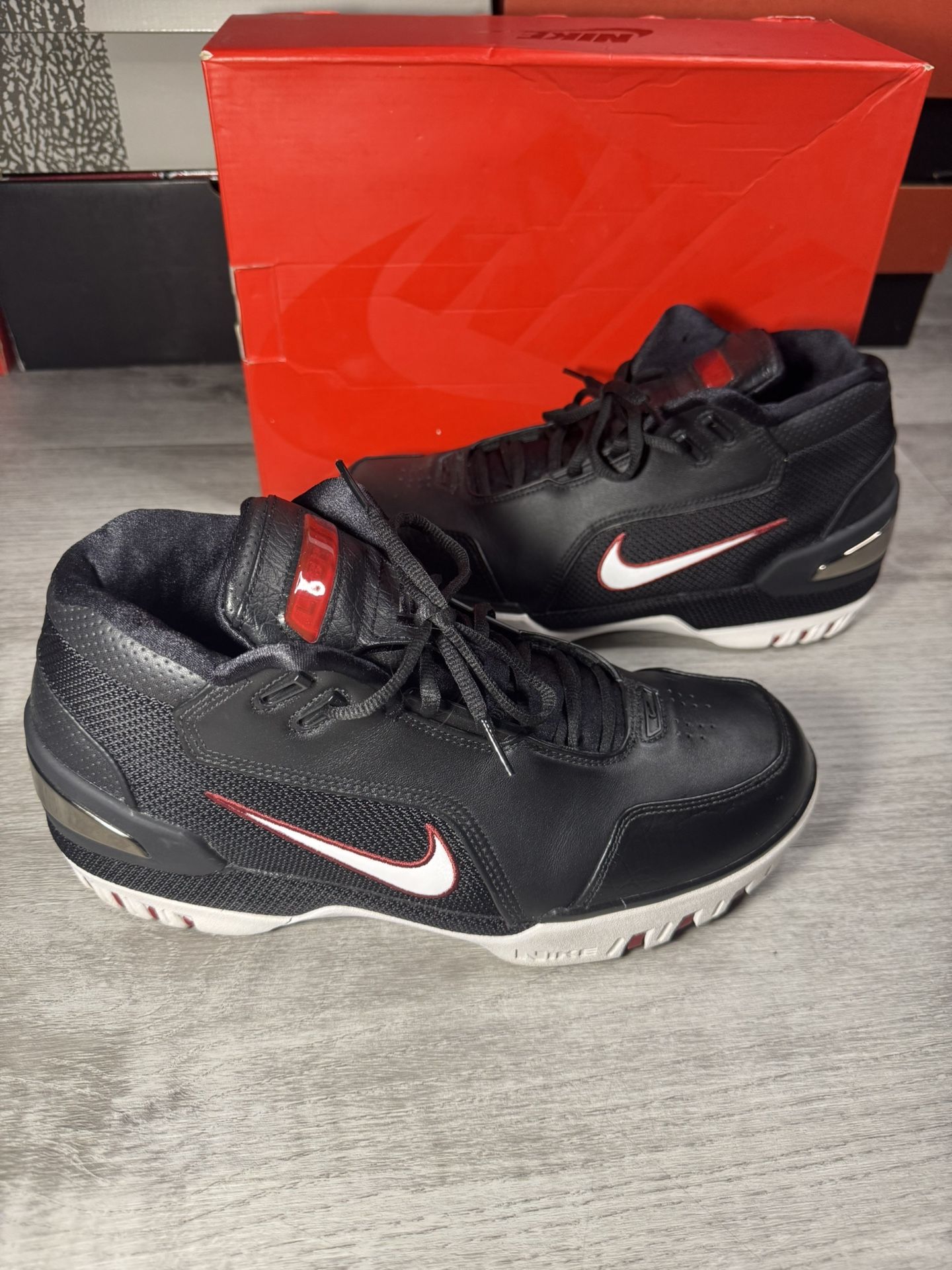 Size 10 - Nike Air Zoom Generation Retro QS King's Rook 2017