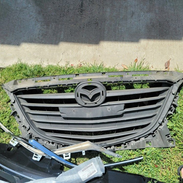 Mazda 3 Front Plastic Grille Grill Mazda3