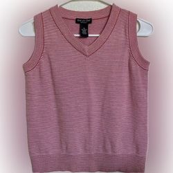 END ON END v-neck knit sweater vest
