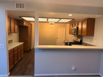Free kitchen cabinets