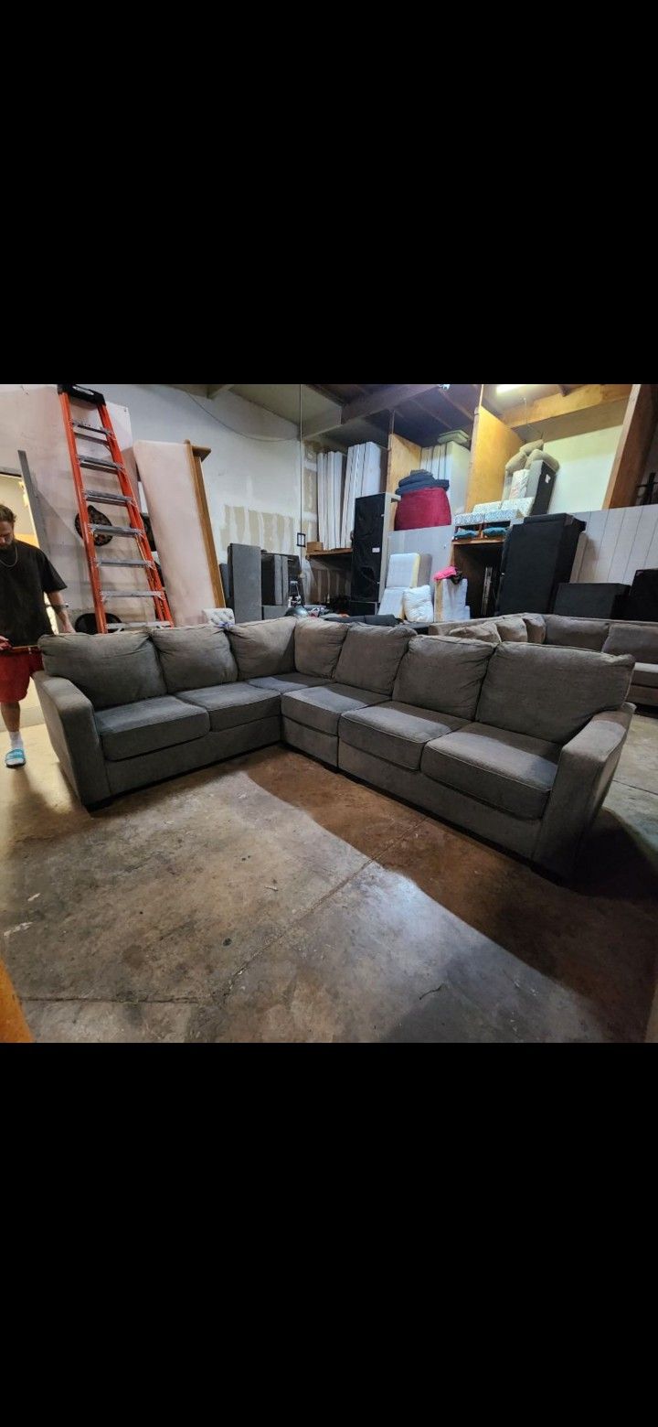 FREE DELIVERY! Sofa Couch Sectional