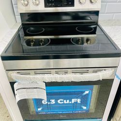 🔥🔥30” Midea Electric Range 