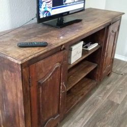 Country Farmhouse Console 