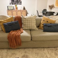 FREE TO PICK-UP Modern Light Gray Sofa 93” (L) × 47” (D) × 25” (H)