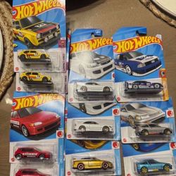 LOT OF 10 HOT WHEELS 